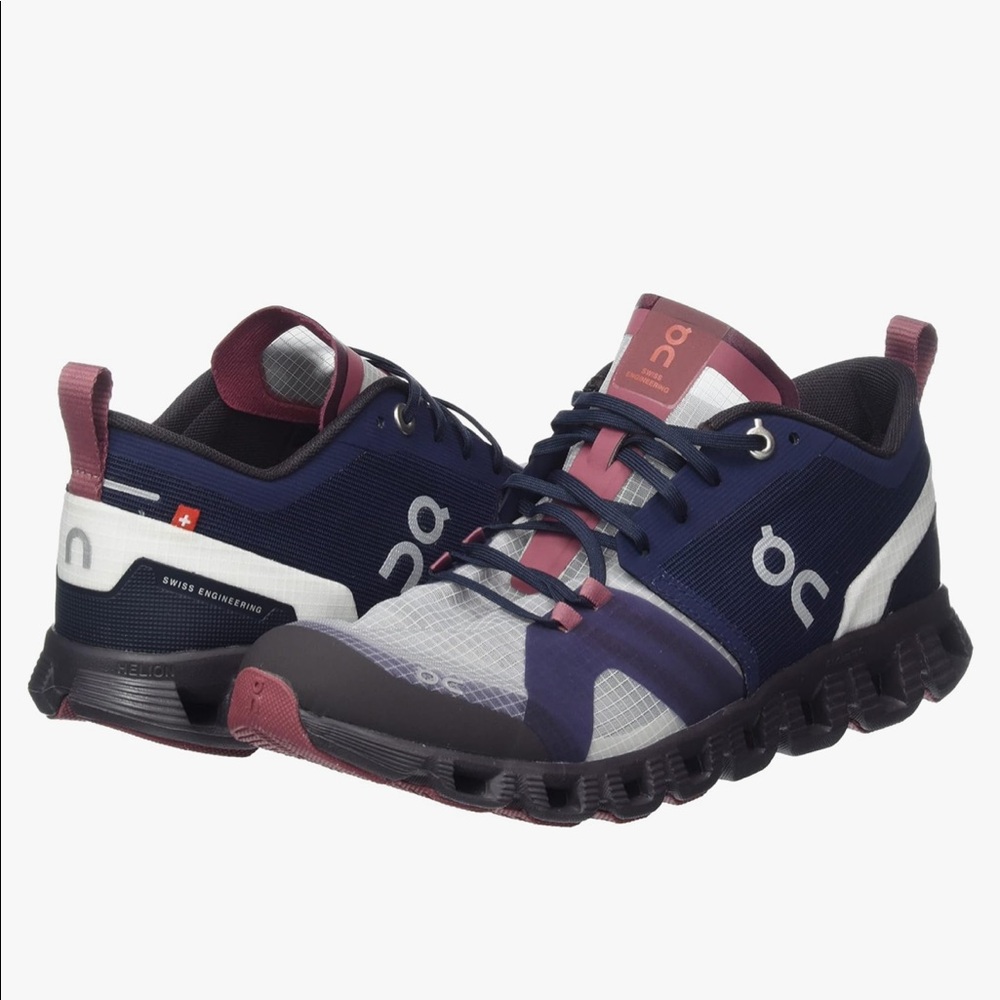 Brand new, only worn a few times. In perfect condition, just not the right size.